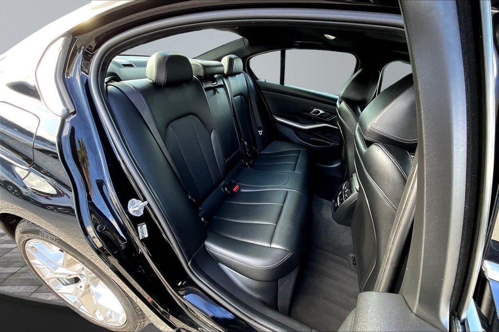 Used 2025 BMW 330i Sedan RWD image 26