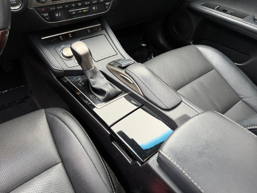 Used 2016 Lexus ES 350 w/ Navigation System Package FWD image 19