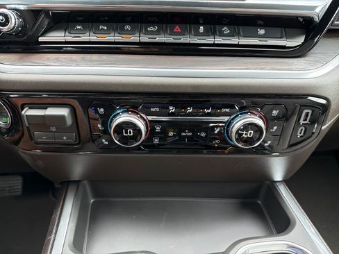 New 2026 GMC Sierra 1500 SLT AWD/4WD image 14