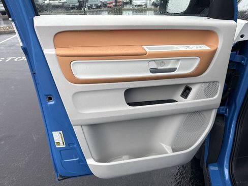 New 2025 Volkswagen ID. Buzz 1st Edition RWD image 23