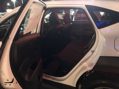 New 2026 Hyundai Kona SE image 13