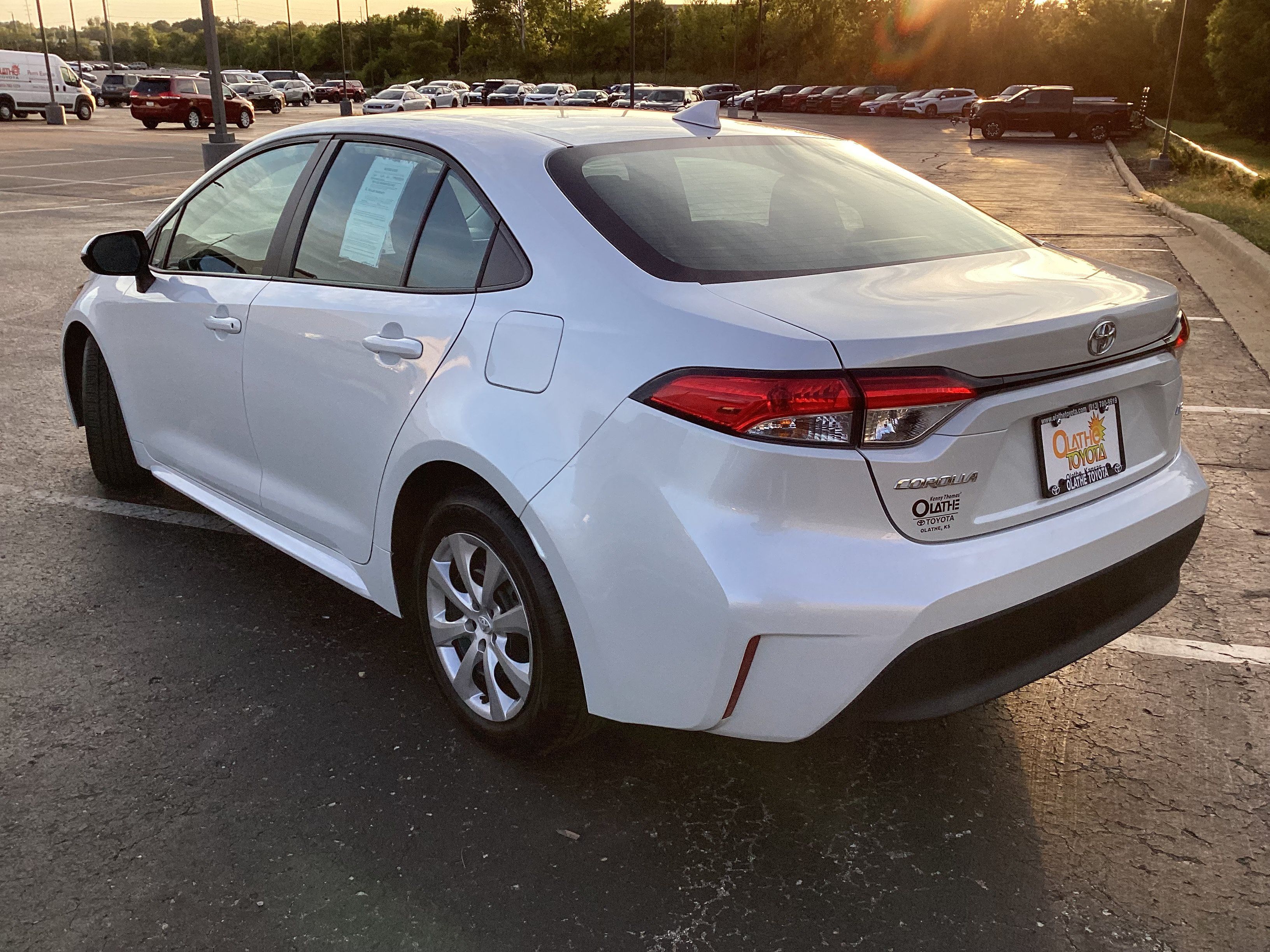 Certified 2025 Toyota Corolla LE FWD image 3