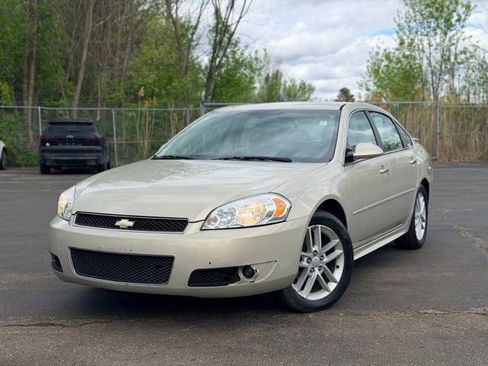 Used 2012 Chevrolet Impala LTZ FWD image 1