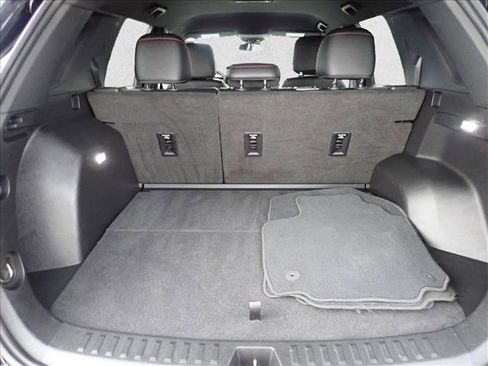 Used 2025 Chevrolet Equinox RS AWD/4WD image 8