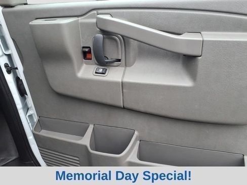 Used 2024 GMC Savana 2500 w/ Driver Convenience Package RWD image 15