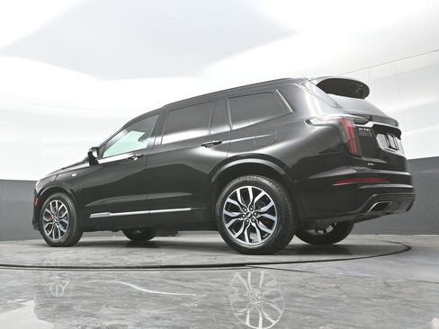 Certified 2025 Cadillac XT6 Sport w/ Platinum Package AWD/4WD image 28