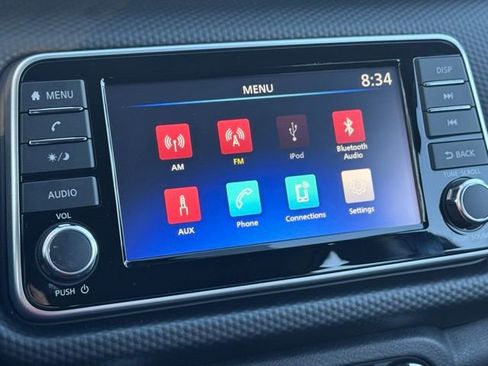 Certified 2025 Nissan Kicks Play S image 13