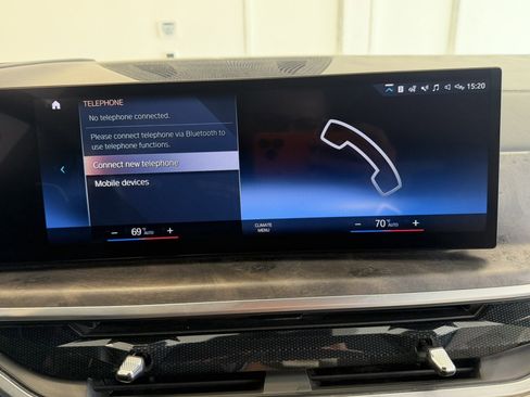 Used 2023 BMW X7 xDrive40i w/ Executive Package image 22