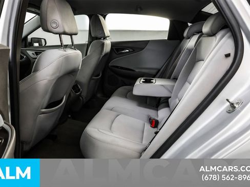 Used 2021 Chevrolet Malibu LT FWD image 17