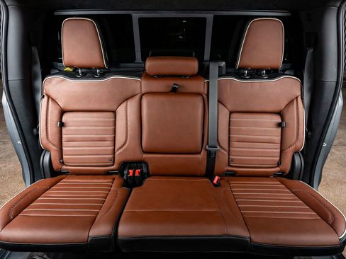 Used 2023 GMC Sierra 1500 Denali Ultimate image 35