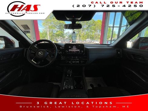 Used 2023 Nissan Pathfinder Rock Creek AWD/4WD image 16