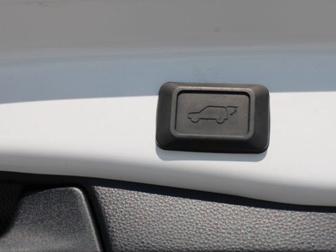 Certified 2023 Toyota RAV4 XLE Premium image 16