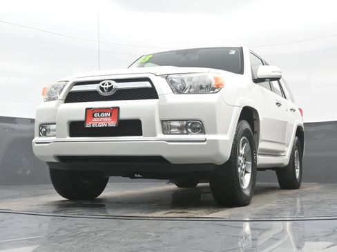 Used 2013 Toyota 4Runner SR5 image 29