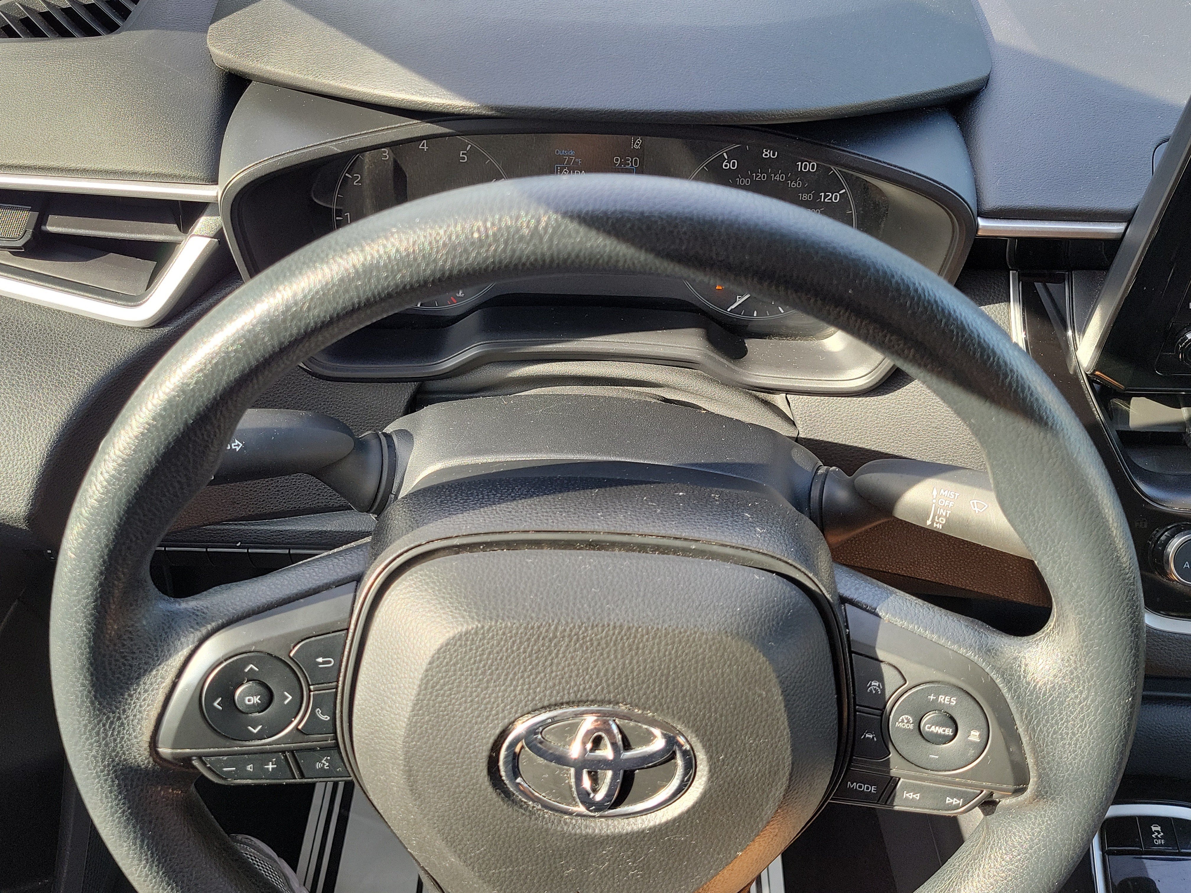 Used 2024 Toyota Corolla LE FWD image 18