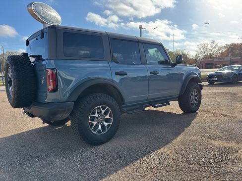 Used 2023 Ford Bronco Badlands image 5