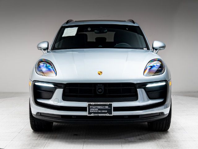 Certified 2026 Porsche Macan AWD/4WD image 32