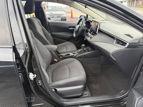Used 2020 Toyota Corolla LE FWD image 10