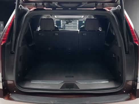 Used 2023 Cadillac Escalade ESV Sport Platinum w/ Heavy-Duty Trailer Package image 77