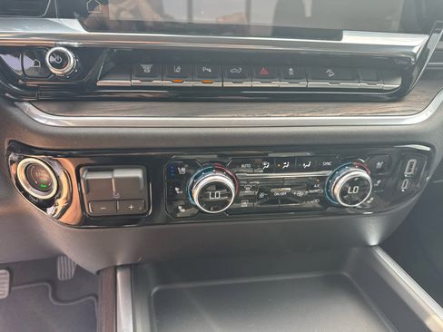 New 2026 GMC Sierra 2500 SLT w/ SLT Premium Package AWD/4WD image 20