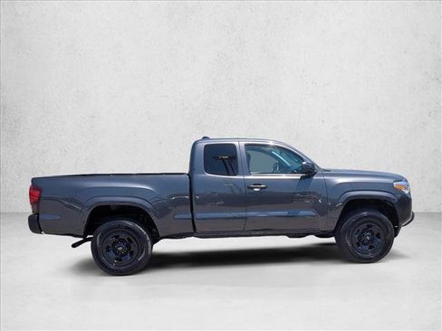 Used 2023 Toyota Tacoma SR AWD/4WD image 4