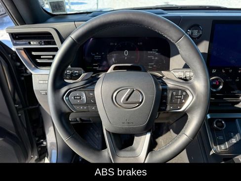 Certified 2024 Lexus GX 550 w/ Accessory Package (2T) image 9