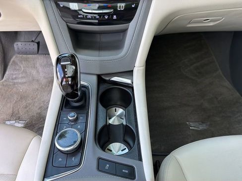 Used 2021 Cadillac XT5 Premium Luxury FWD image 21