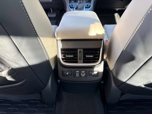 Used 2025 Subaru Legacy Limited w/ Popular Package #3 image 15