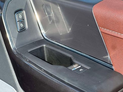 Used 2021 Ford F150 Lariat w/ Equipment Group 502A High image 27