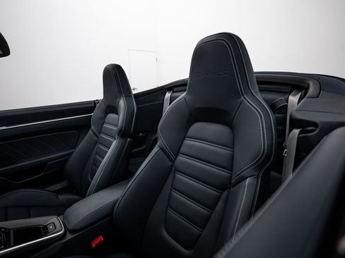 Certified 2022 Porsche 911 Turbo S AWD/4WD image 17