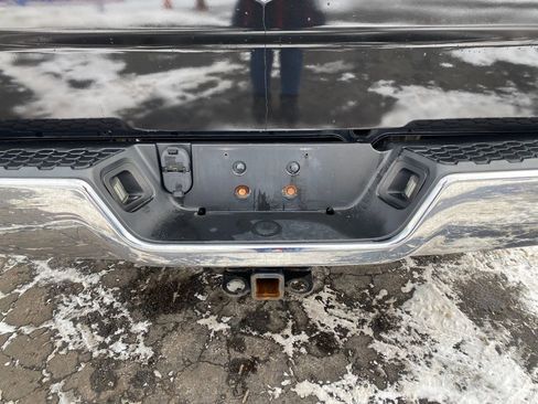 Used 2017 RAM 1500 ST w/ SXT Appearance Group image 4