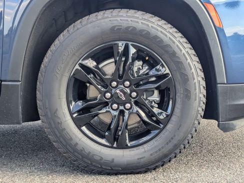 Used 2022 Chevrolet Traverse LS w/ Midnight/Sport Edition AWD/4WD image 10