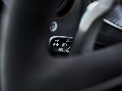 Used 2024 McLaren 750S image 52