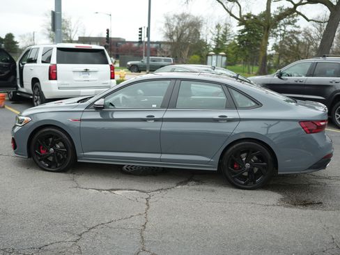 Used 2023 Volkswagen Jetta GLI Autobahn w/ GLI Black Package image 10