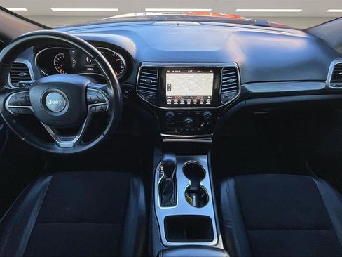 Used 2021 Jeep Grand Cherokee Laredo X image 8