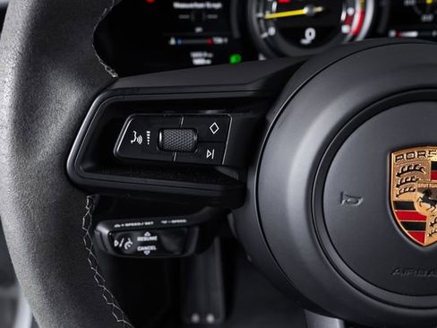 Used 2023 Porsche 911 GT3 image 35