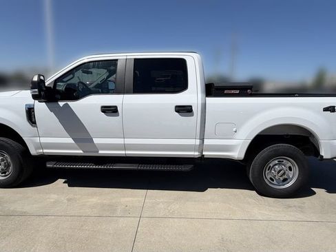 Used 2022 Ford F350 XL w/ Power Equipment Group AWD/4WD image 2