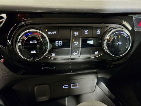 New 2026 Chevrolet Trax LT w/ Driver Confidence Package image 9