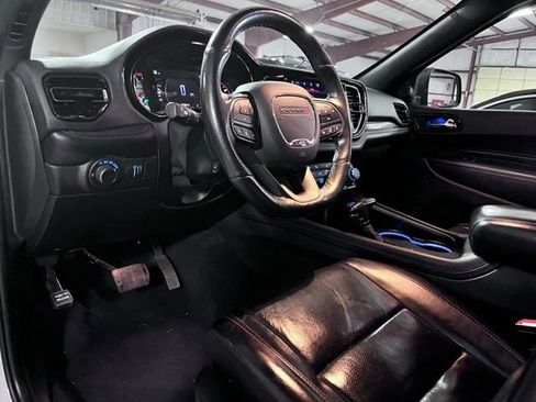 Used 2024 Dodge Durango GT RWD image 11