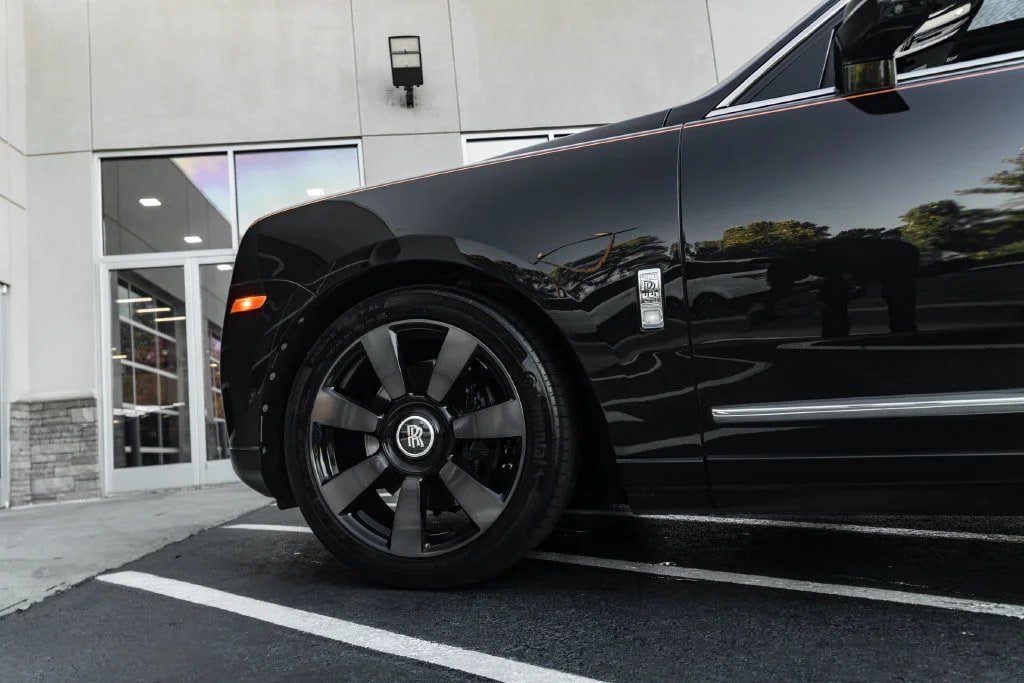 Used 2019 Rolls-Royce Cullinan AWD/4WD image 27