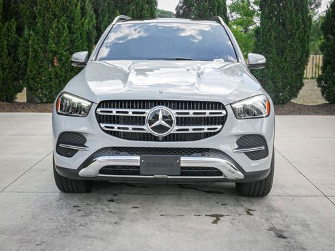 Used 2026 Mercedes-Benz GLE 350 4MATIC image 3