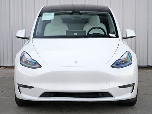 Used 2023 Tesla Model Y Performance image 45