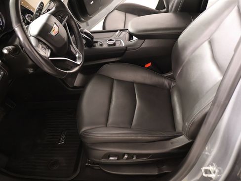 Used 2024 Cadillac XT6 Premium Luxury w/ Technology Package FWD image 11