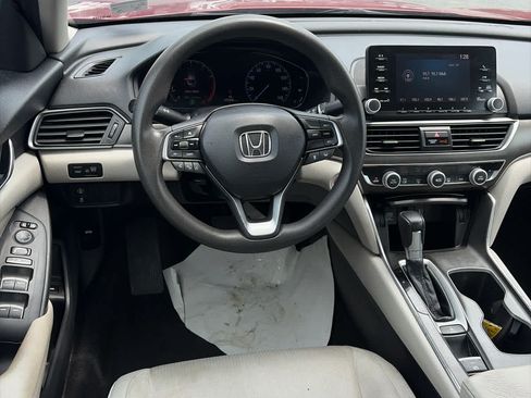 Used 2018 Honda Accord LX image 18