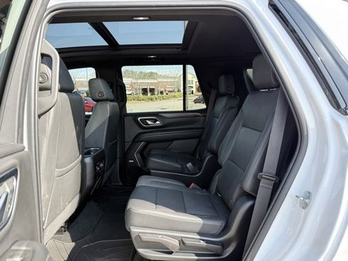 Used 2022 Chevrolet Tahoe Z71 w/ Luxury Package image 28