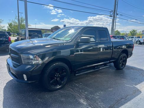 Used 2017 RAM 1500 Express w/ Black Ram 1500 Express Group AWD/4WD image 2