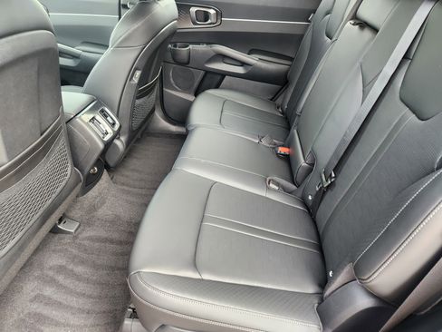 New 2026 Kia Sorento EX AWD/4WD image 8