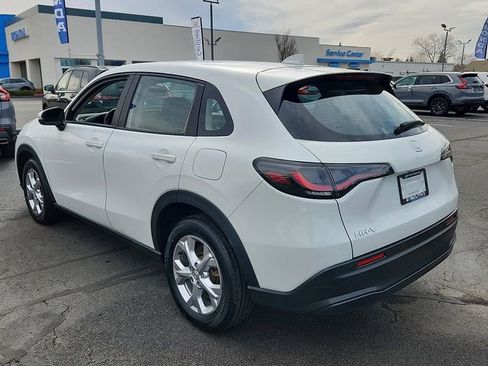 Used 2023 Honda HR-V LX image 4