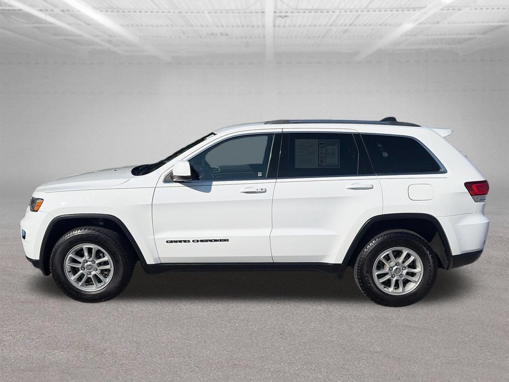 Used 2020 Jeep Grand Cherokee Laredo AWD/4WD image 3