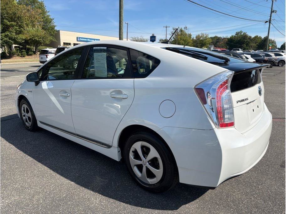 Used 2014 Toyota Prius Four FWD image 4