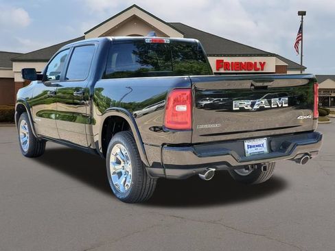 New 2026 RAM 1500 4x4 Crew Cab image 4